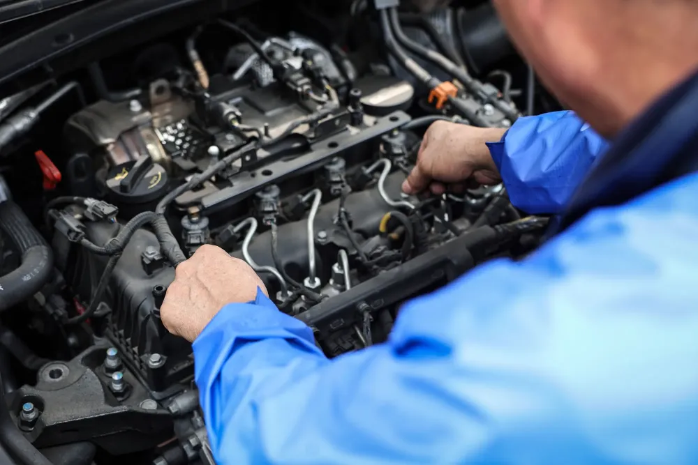 Garage automobile à Bréhand